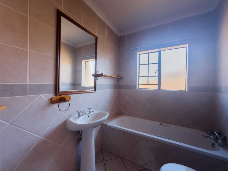 2 Bedroom Property for Sale in Equestria Gauteng