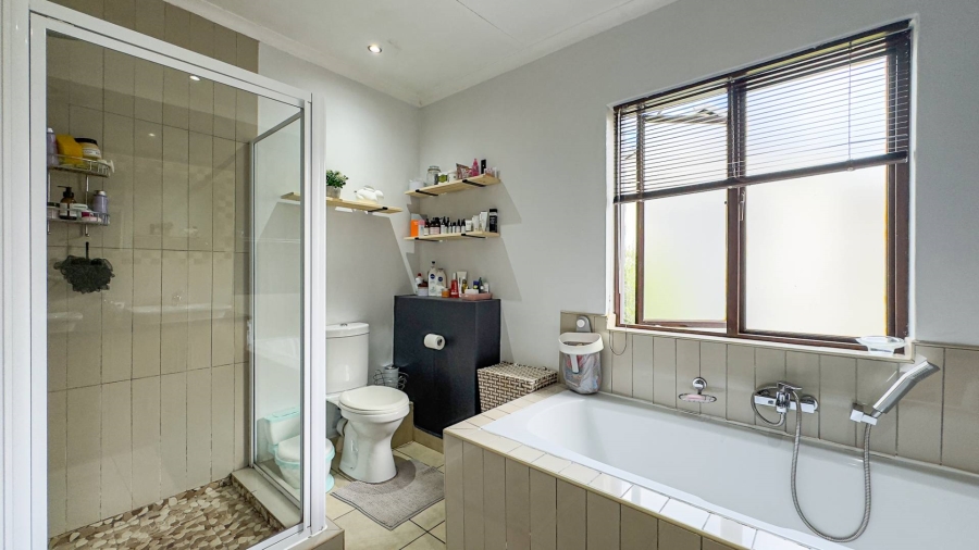 3 Bedroom Property for Sale in Midlands Estate Gauteng