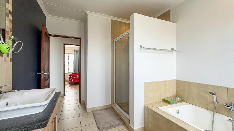 3 Bedroom Property for Sale in Midlands Estate Gauteng