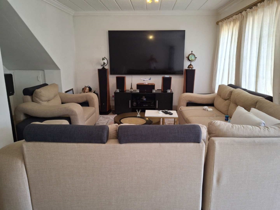 To Let 3 Bedroom Property for Rent in Morningside Gauteng