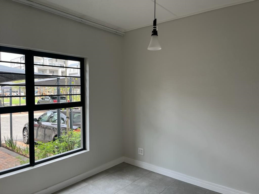 1 Bedroom Property for Sale in Waterfall Gauteng