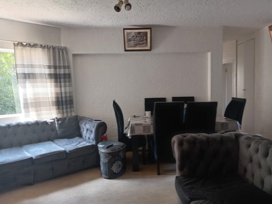 To Let 2 Bedroom Property for Rent in Bedfordview Gauteng