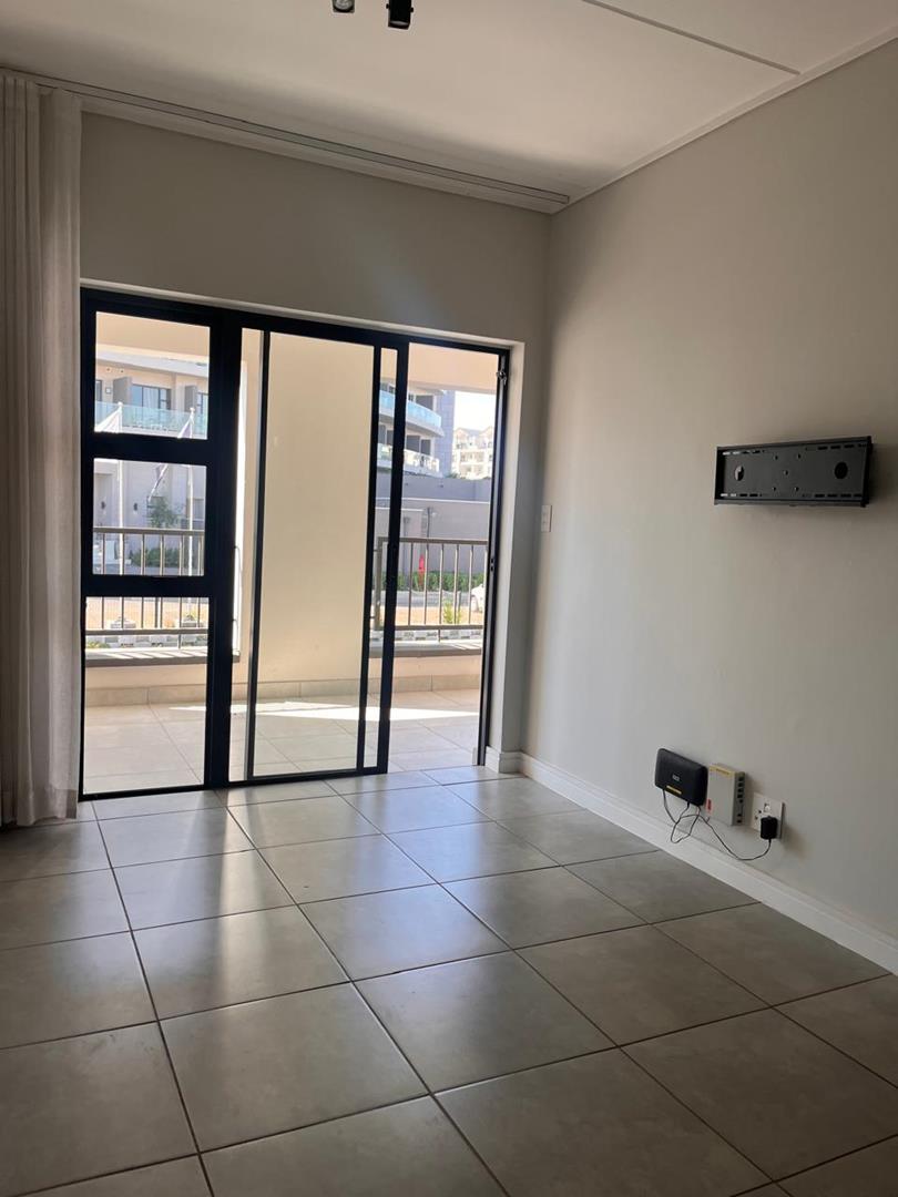 1 Bedroom Property for Sale in Waterfall Gauteng