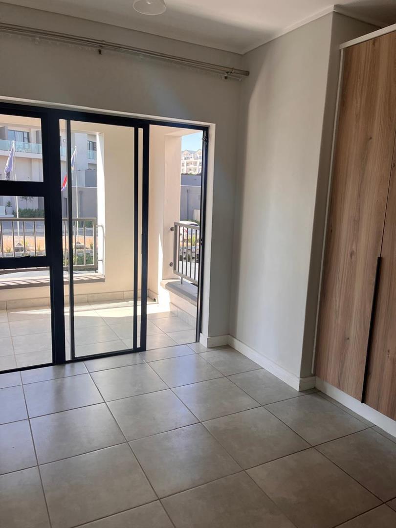 1 Bedroom Property for Sale in Waterfall Gauteng