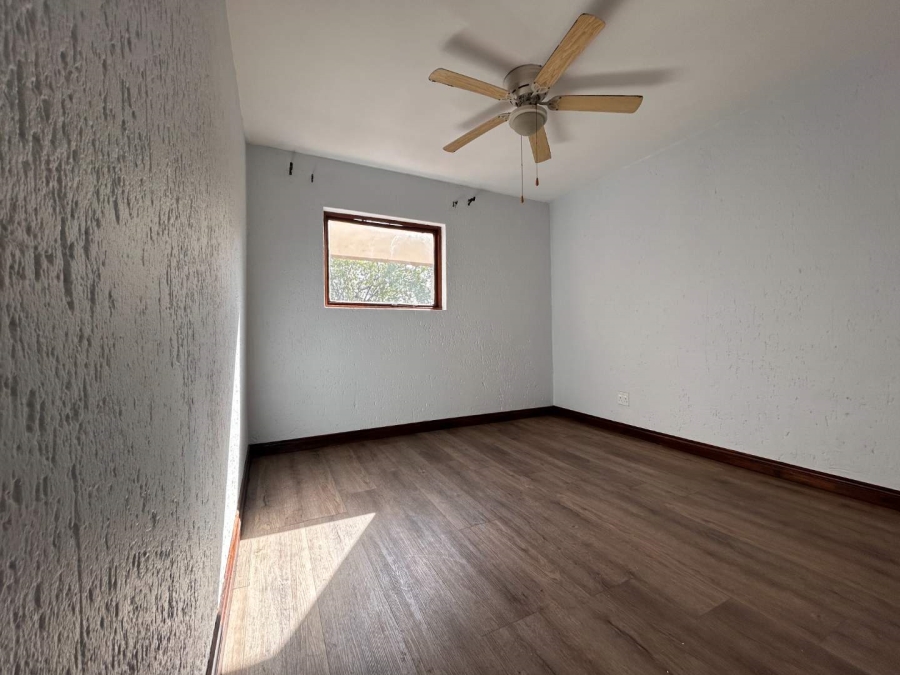 1 Bedroom Property for Sale in New Market Gauteng