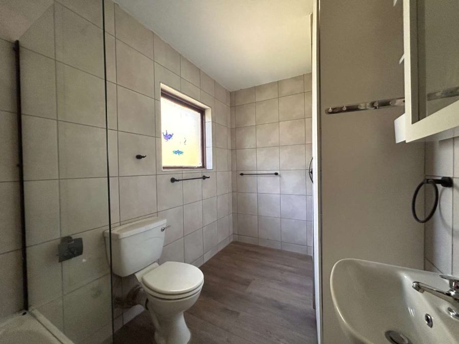 1 Bedroom Property for Sale in New Market Gauteng