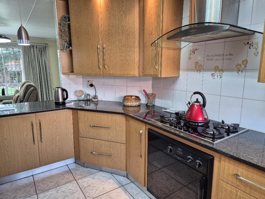 5 Bedroom Property for Sale in Sunward Park Gauteng