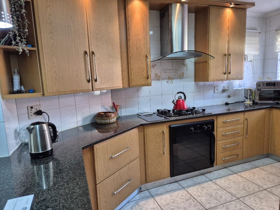 5 Bedroom Property for Sale in Sunward Park Gauteng