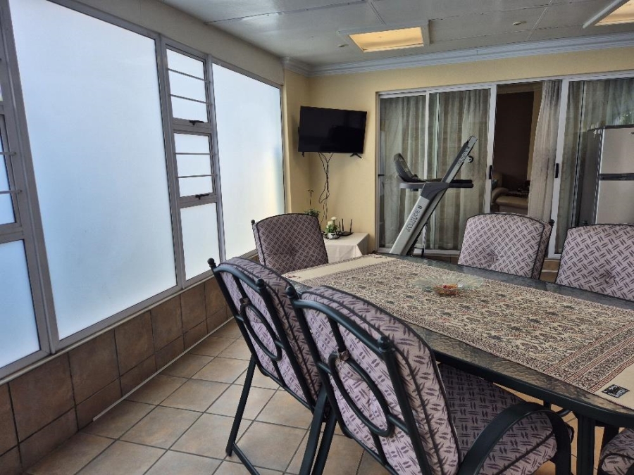 5 Bedroom Property for Sale in Sunward Park Gauteng