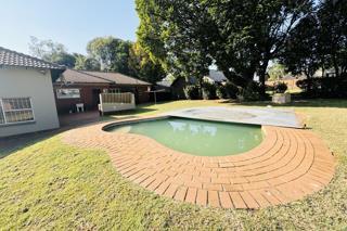 5 Bedroom Property for Sale in Wierda Park Gauteng