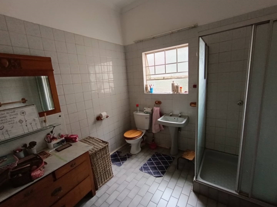 5 Bedroom Property for Sale in Wierda Park Gauteng