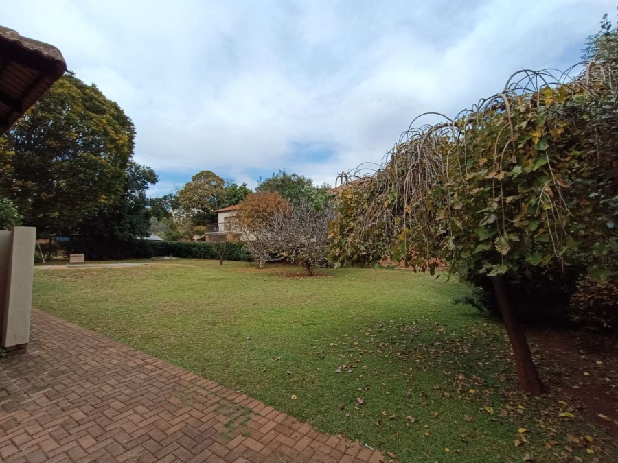 5 Bedroom Property for Sale in Wierda Park Gauteng