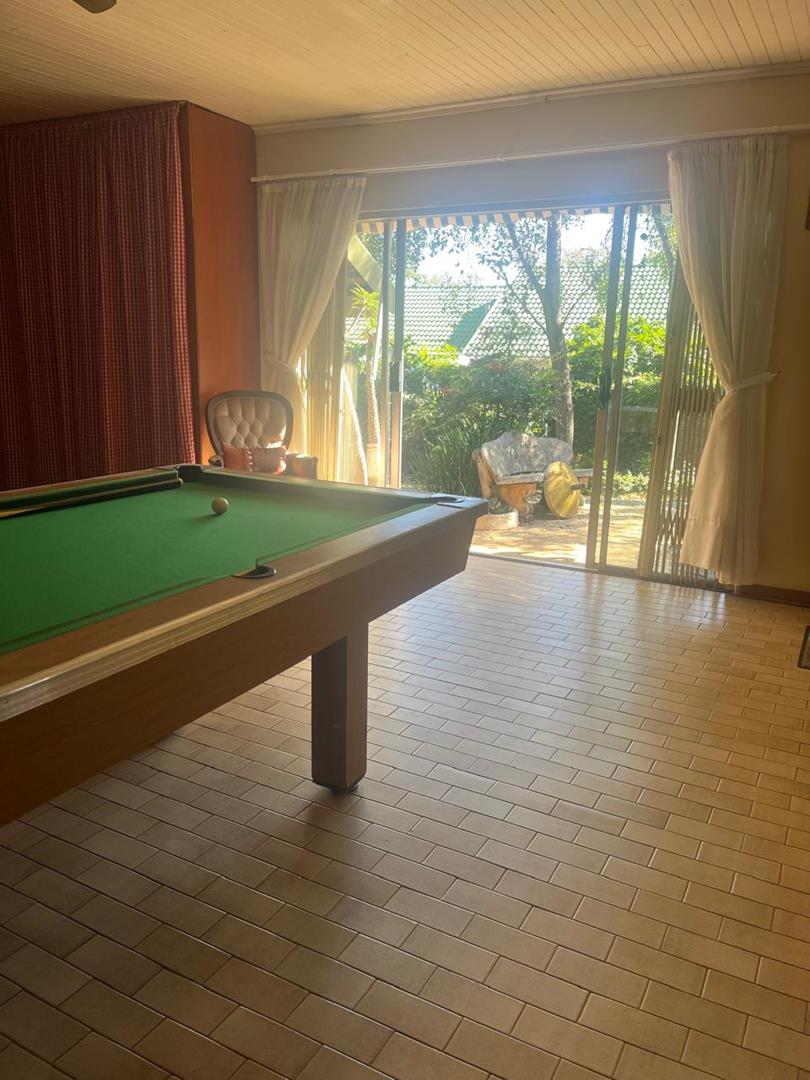 5 Bedroom Property for Sale in Wierdapark Gauteng
