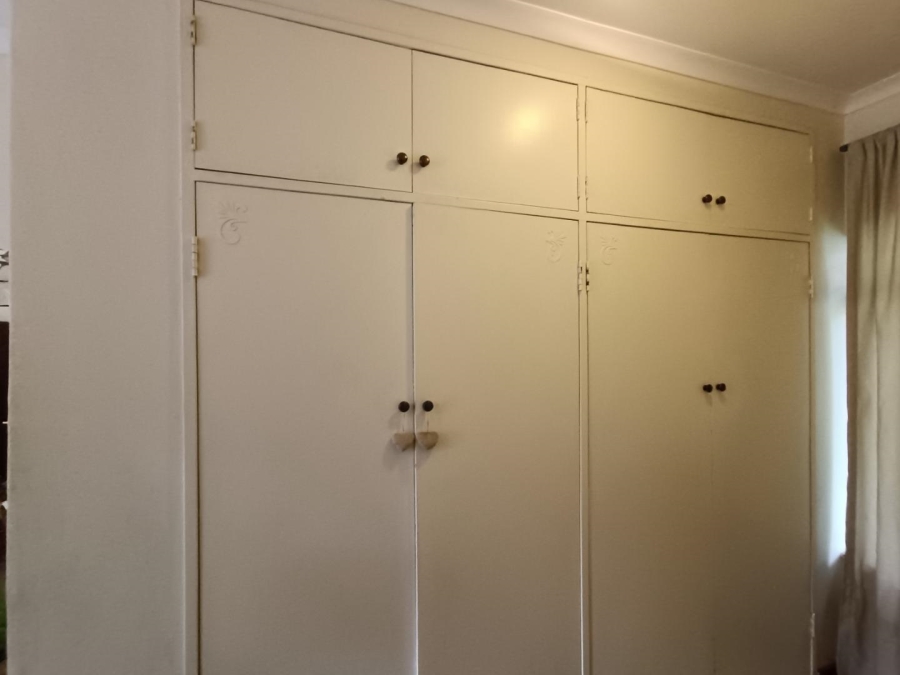 5 Bedroom Property for Sale in Wierdapark Gauteng
