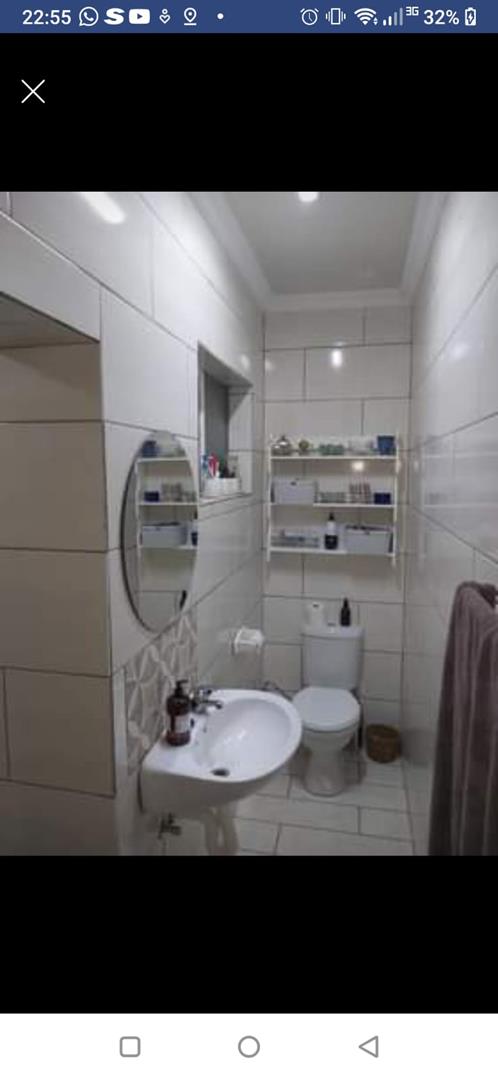 5 Bedroom Property for Sale in Wierdapark Gauteng