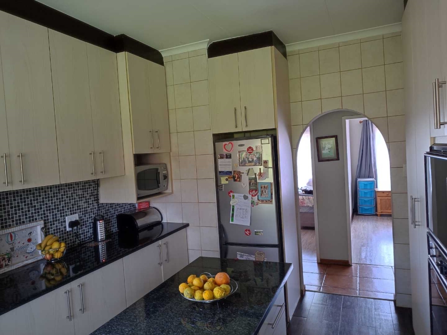 3 Bedroom Property for Sale in Wierdapark Gauteng
