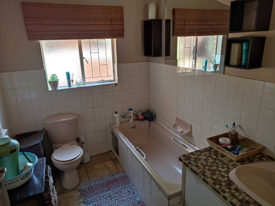 3 Bedroom Property for Sale in Wierdapark Gauteng