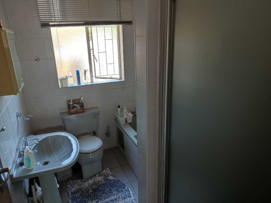 3 Bedroom Property for Sale in Wierdapark Gauteng