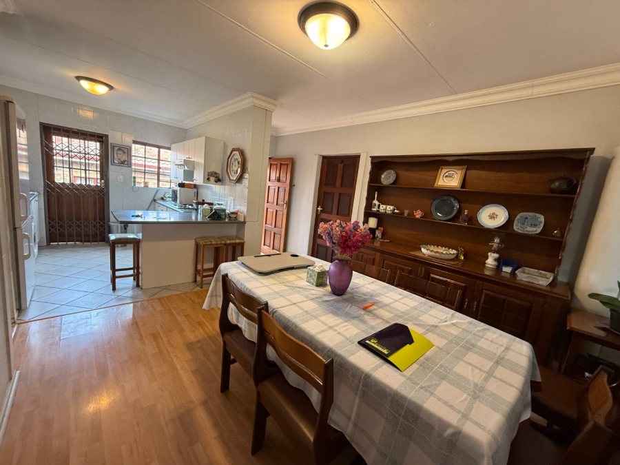 To Let 3 Bedroom Property for Rent in Weltevreden Park Gauteng