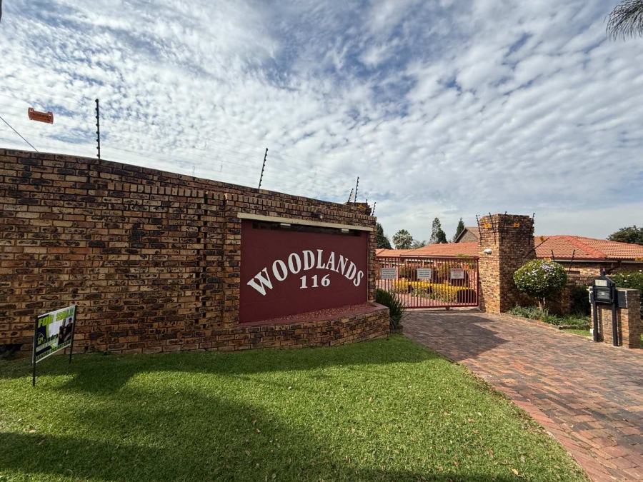 To Let 3 Bedroom Property for Rent in Weltevreden Park Gauteng