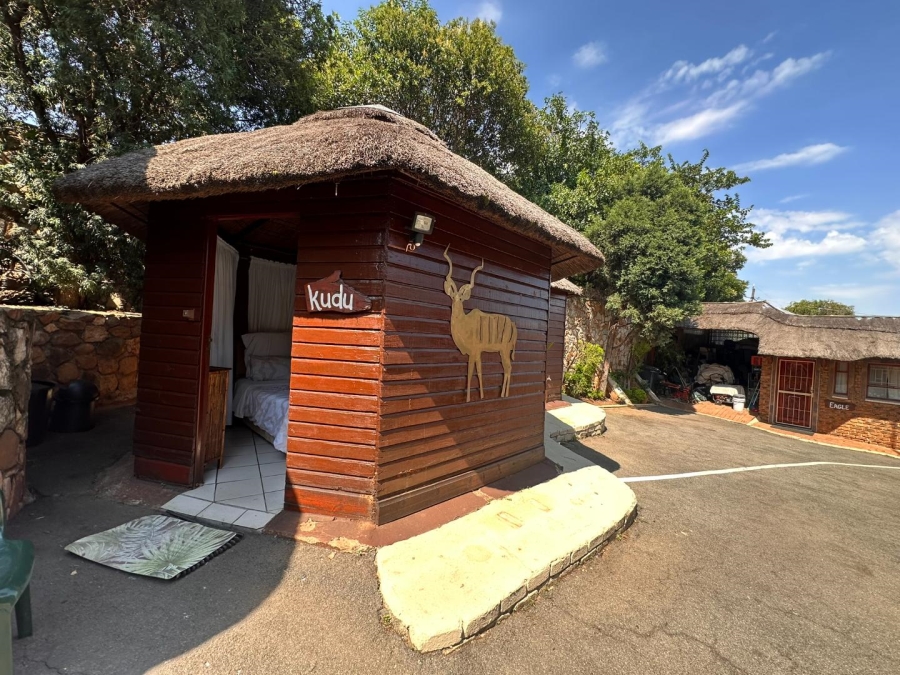6 Bedroom Property for Sale in Quellerina Gauteng