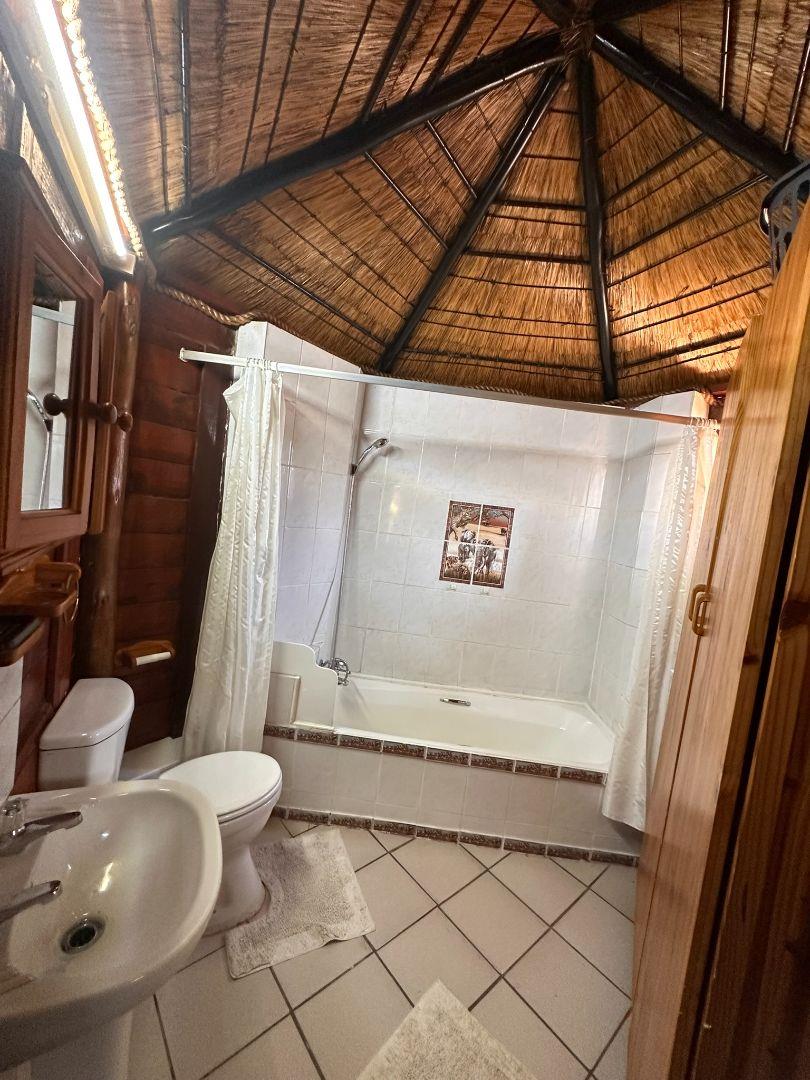 6 Bedroom Property for Sale in Quellerina Gauteng