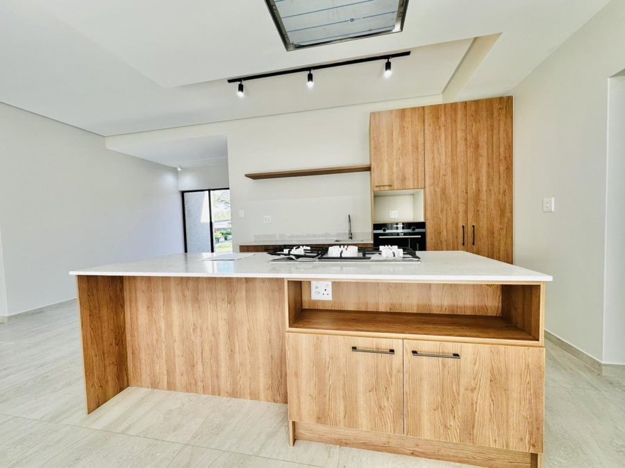 3 Bedroom Property for Sale in Blue Hills Gauteng