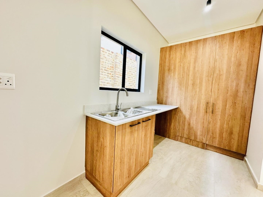 3 Bedroom Property for Sale in Blue Hills Gauteng