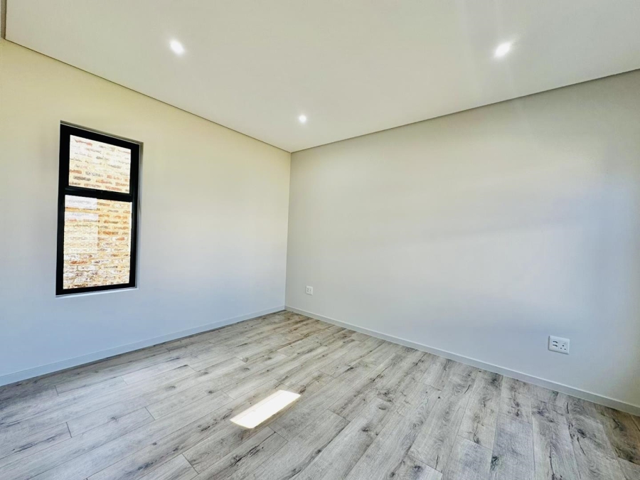 3 Bedroom Property for Sale in Blue Hills Gauteng