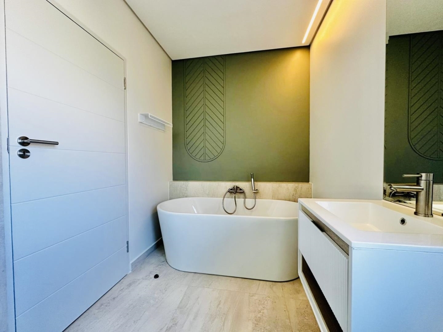 3 Bedroom Property for Sale in Blue Hills Gauteng