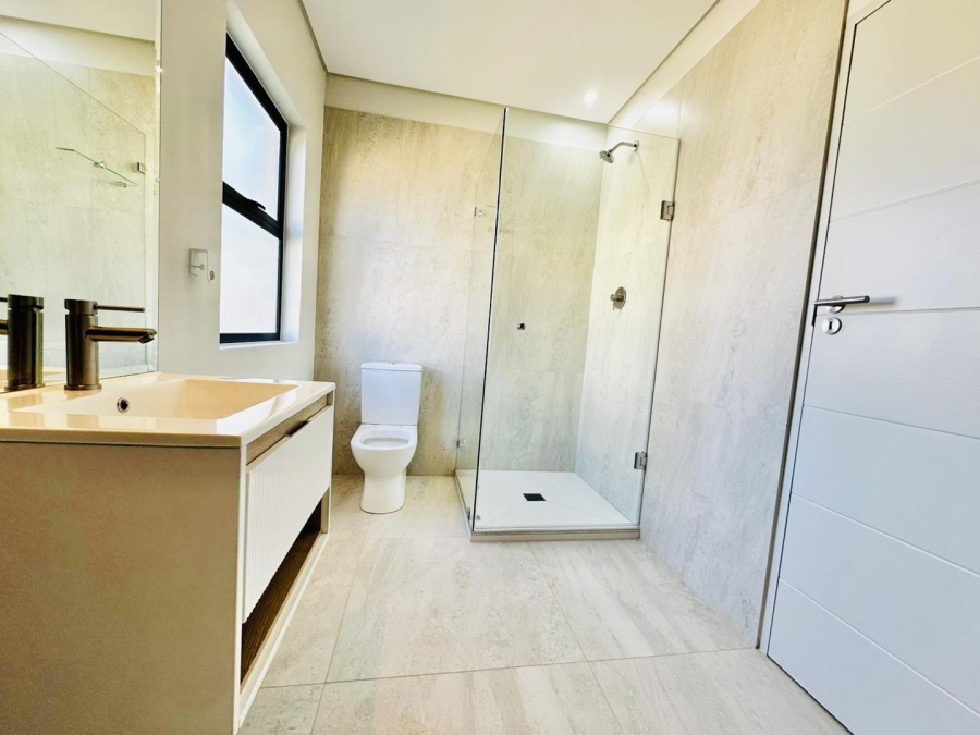 3 Bedroom Property for Sale in Blue Hills Gauteng
