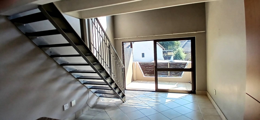 To Let 1 Bedroom Property for Rent in Douglasdale Gauteng