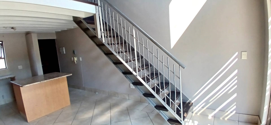 To Let 1 Bedroom Property for Rent in Douglasdale Gauteng