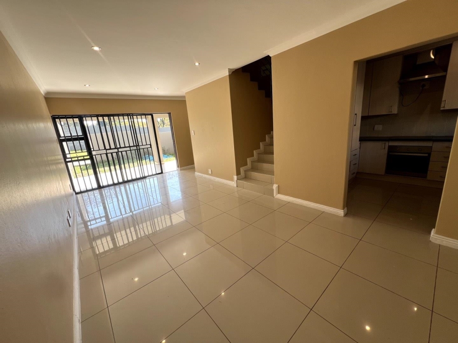 To Let 2 Bedroom Property for Rent in Rivonia Gauteng