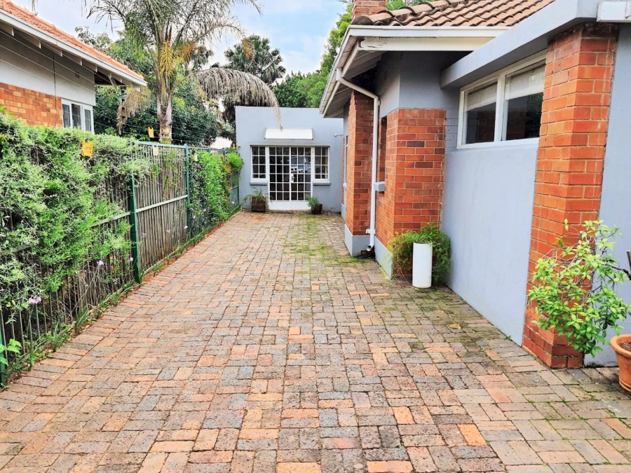 5 Bedroom Property for Sale in Franklin Roosevelt Park Gauteng