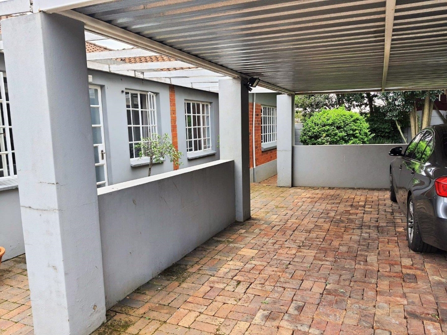 5 Bedroom Property for Sale in Franklin Roosevelt Park Gauteng