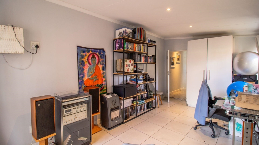 5 Bedroom Property for Sale in Franklin Roosevelt Park Gauteng