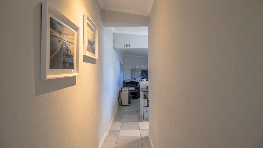 5 Bedroom Property for Sale in Franklin Roosevelt Park Gauteng