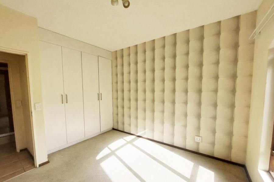 To Let 1 Bedroom Property for Rent in Lonehill Gauteng