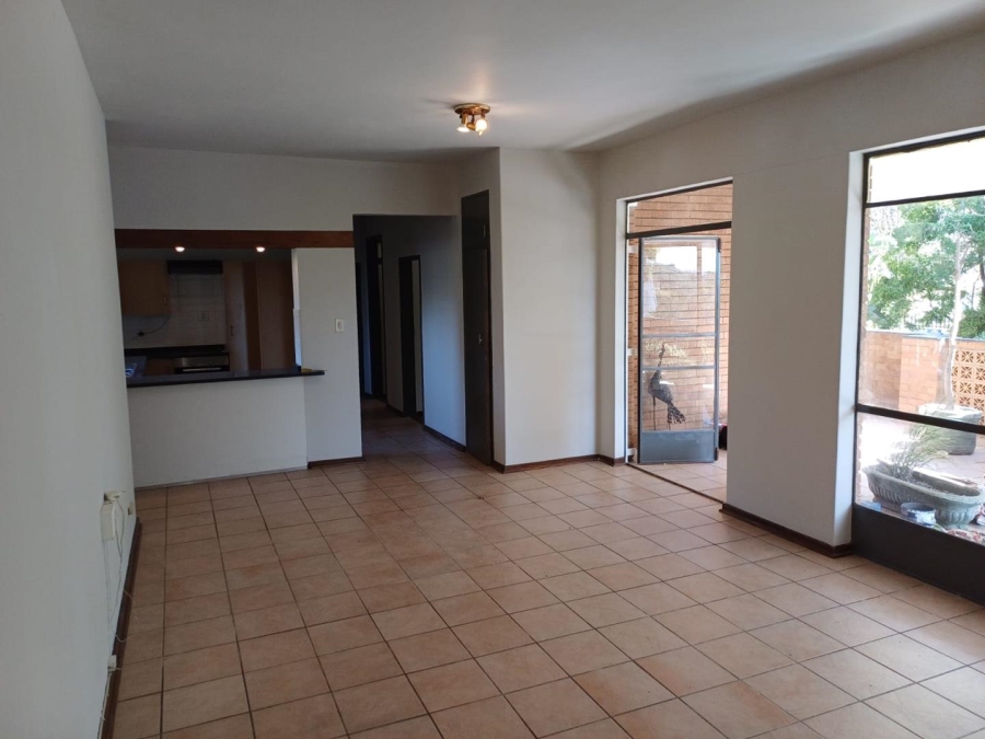 To Let 2 Bedroom Property for Rent in Blairgowrie Gauteng