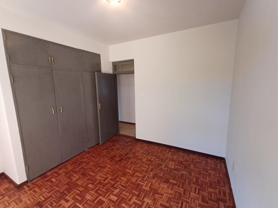 To Let 2 Bedroom Property for Rent in Blairgowrie Gauteng