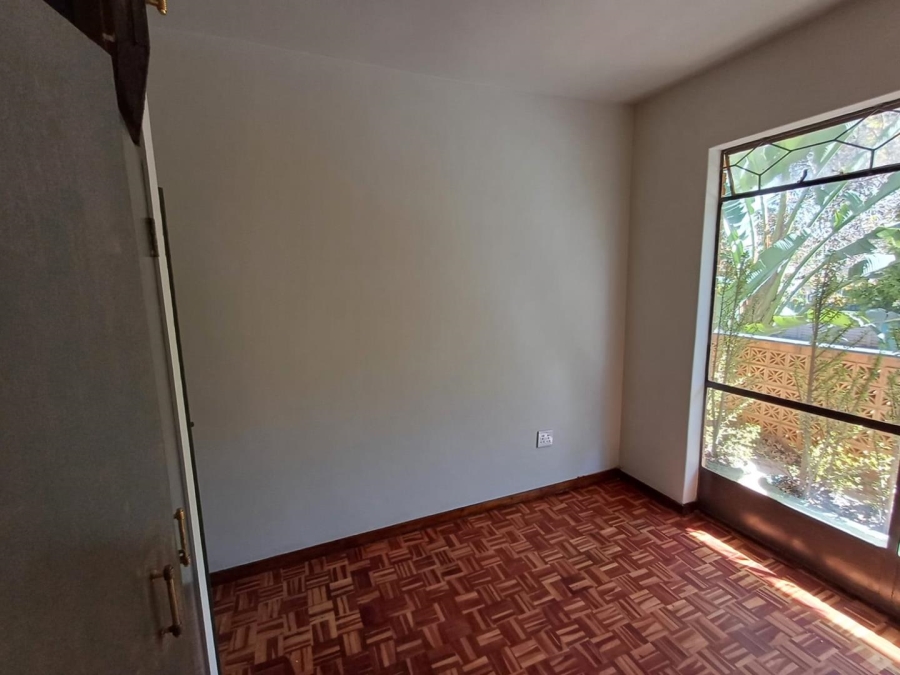 To Let 2 Bedroom Property for Rent in Blairgowrie Gauteng