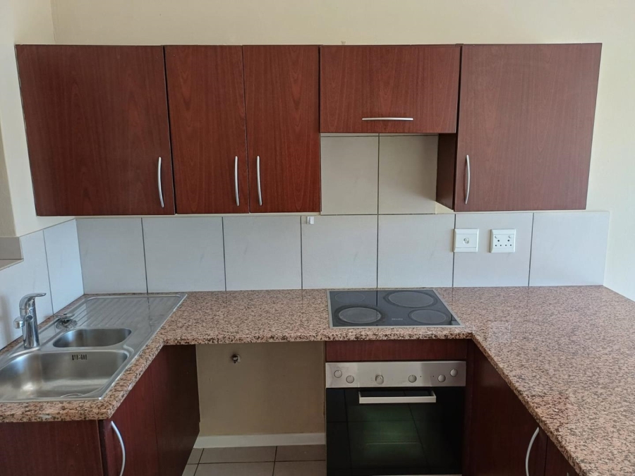 To Let 1 Bedroom Property for Rent in Jackal Creek Golf Estate Gauteng