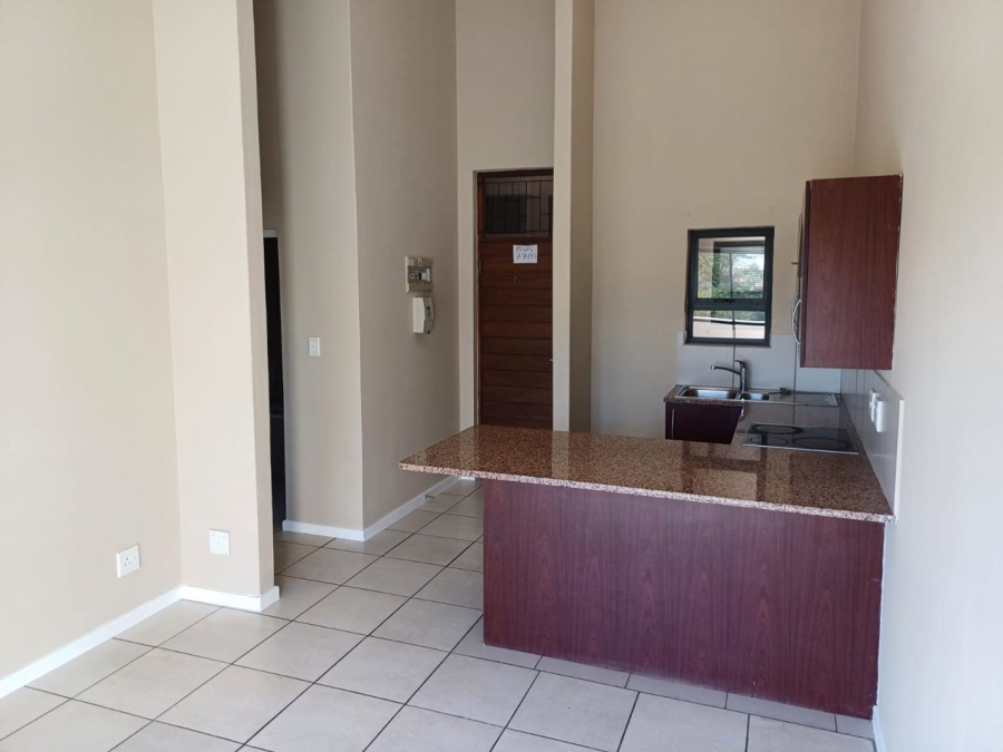 To Let 1 Bedroom Property for Rent in Jackal Creek Golf Estate Gauteng
