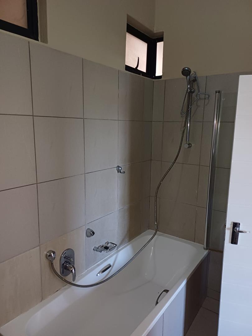 To Let 1 Bedroom Property for Rent in Jackal Creek Golf Estate Gauteng