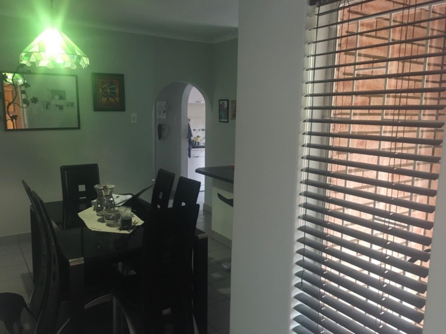 7 Bedroom Property for Sale in The Reeds Gauteng