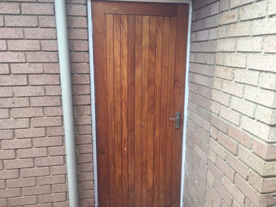 7 Bedroom Property for Sale in The Reeds Gauteng