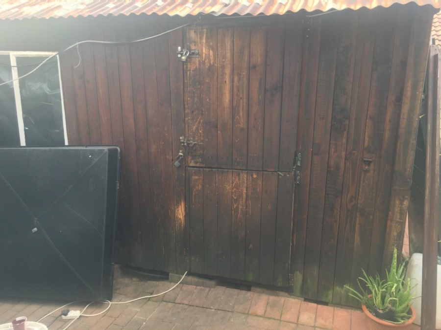 7 Bedroom Property for Sale in The Reeds Gauteng