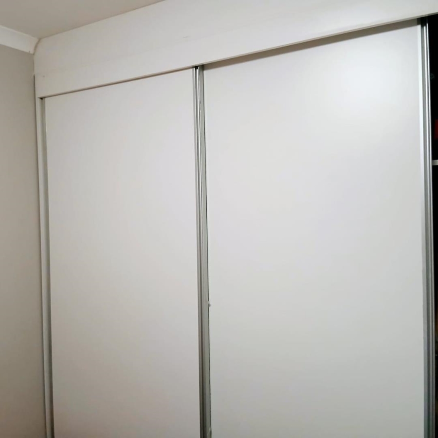 2 Bedroom Property for Sale in Clayville Gauteng