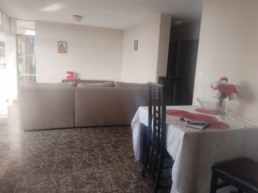 2 Bedroom Property for Sale in Silverton Gauteng